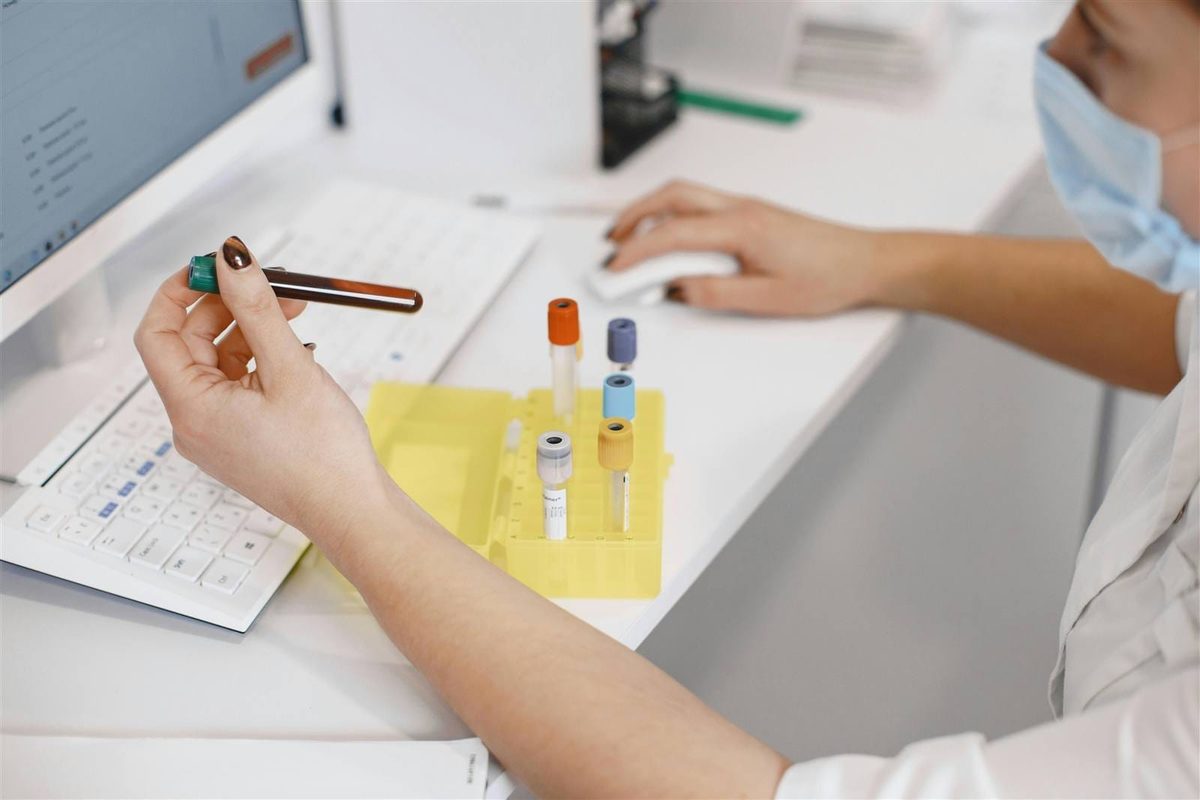 Clinical Blood & Biopsies Transport